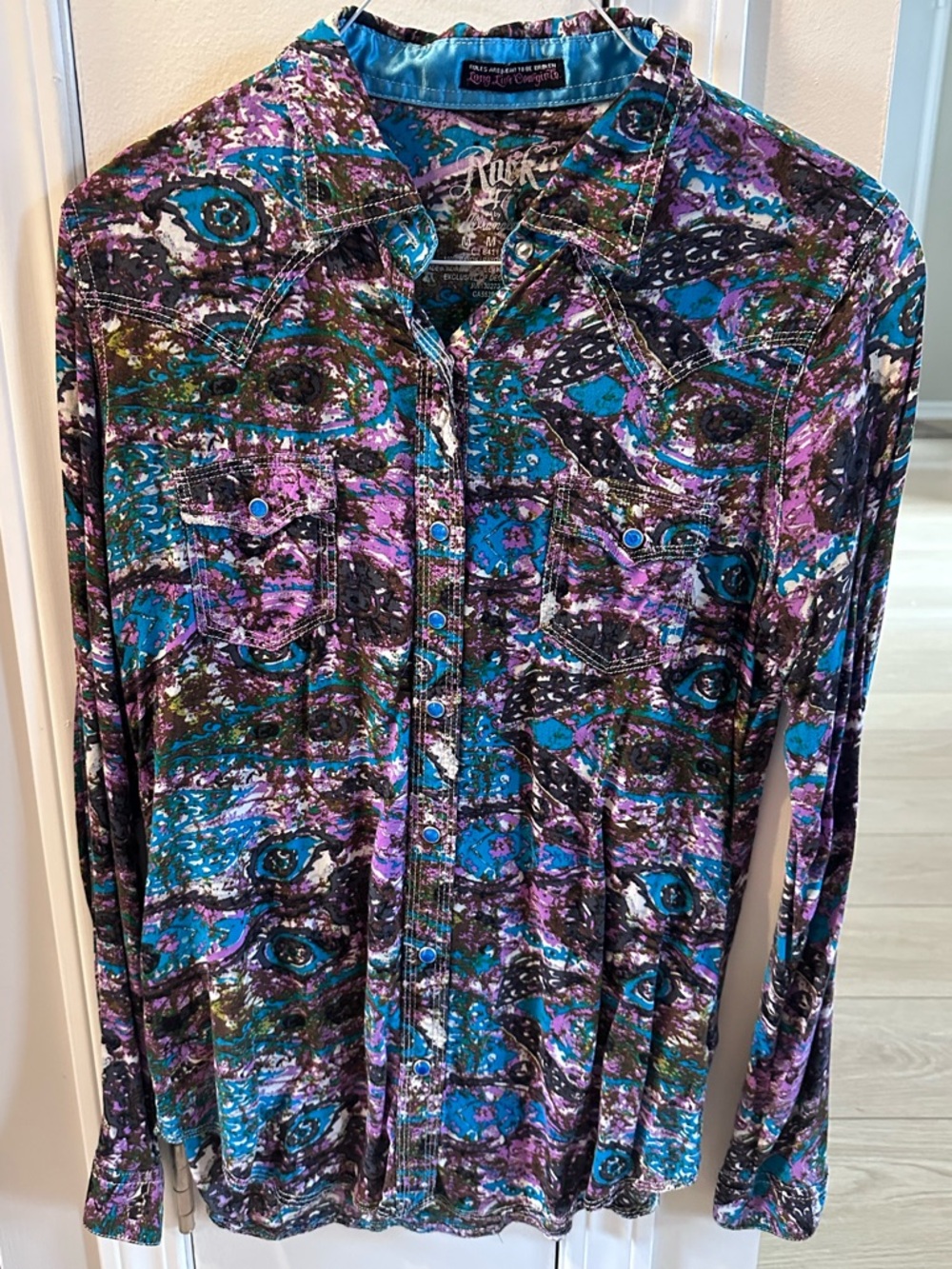 Ladies Wrangler Rock 47 Western Button-Up Shirt - Purple & Teal Abstract